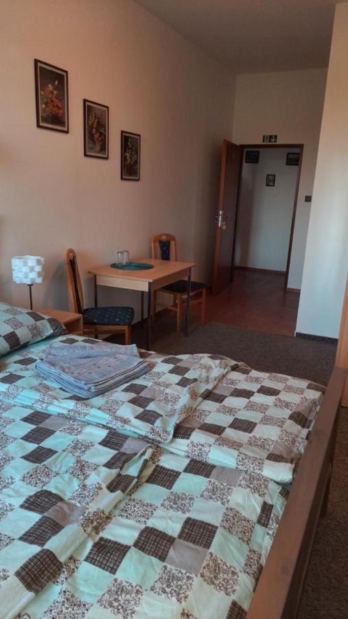 Penzion U Statku Lodherov Экстерьер фото